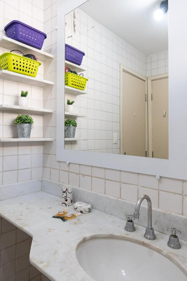 Apartamento Omar Do Rio - Gc 1002 Apartamento 2qtos, Completo Com Garagem, Internet 120mbps, A 150metros Da Praia De Ipanema E Do Metro, 05 Minutos Da Praia De Copacabana